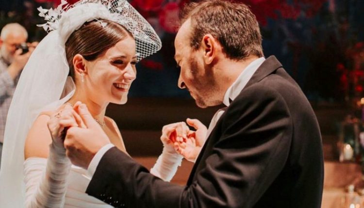 Ali Atay ile Hazal Kaya çiftinin bebeği oluyor